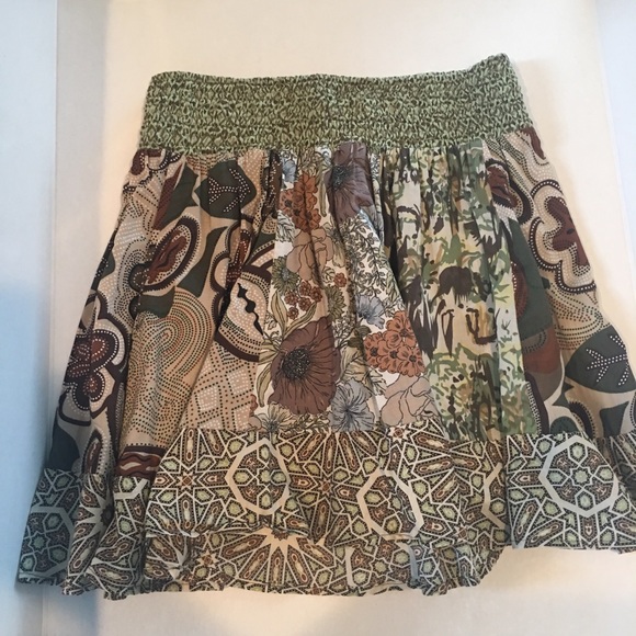 Shirt with multiple print - Picture 2 of 3